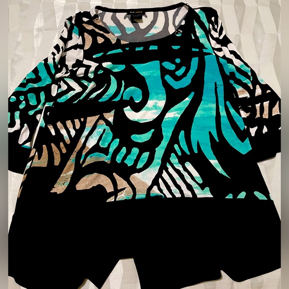 Eva Varro - Picture 1 of 6